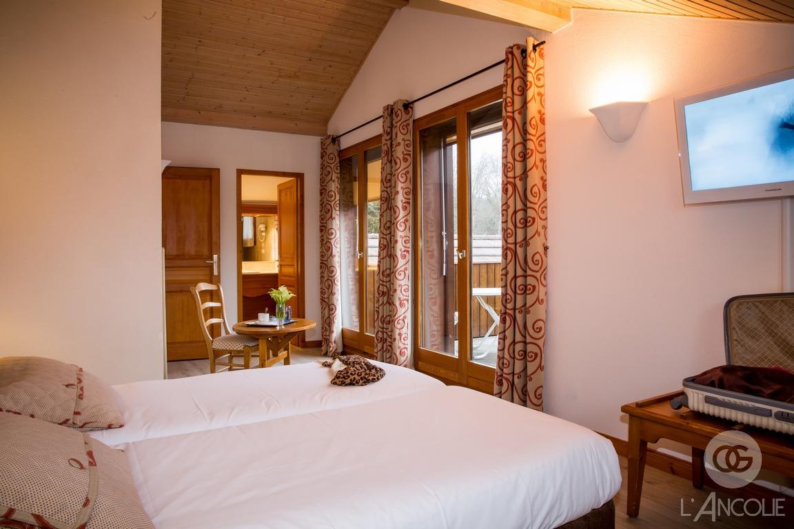 מלון קרוזיי L'Ancolie "Chalet Du Lac" מראה חיצוני תמונה